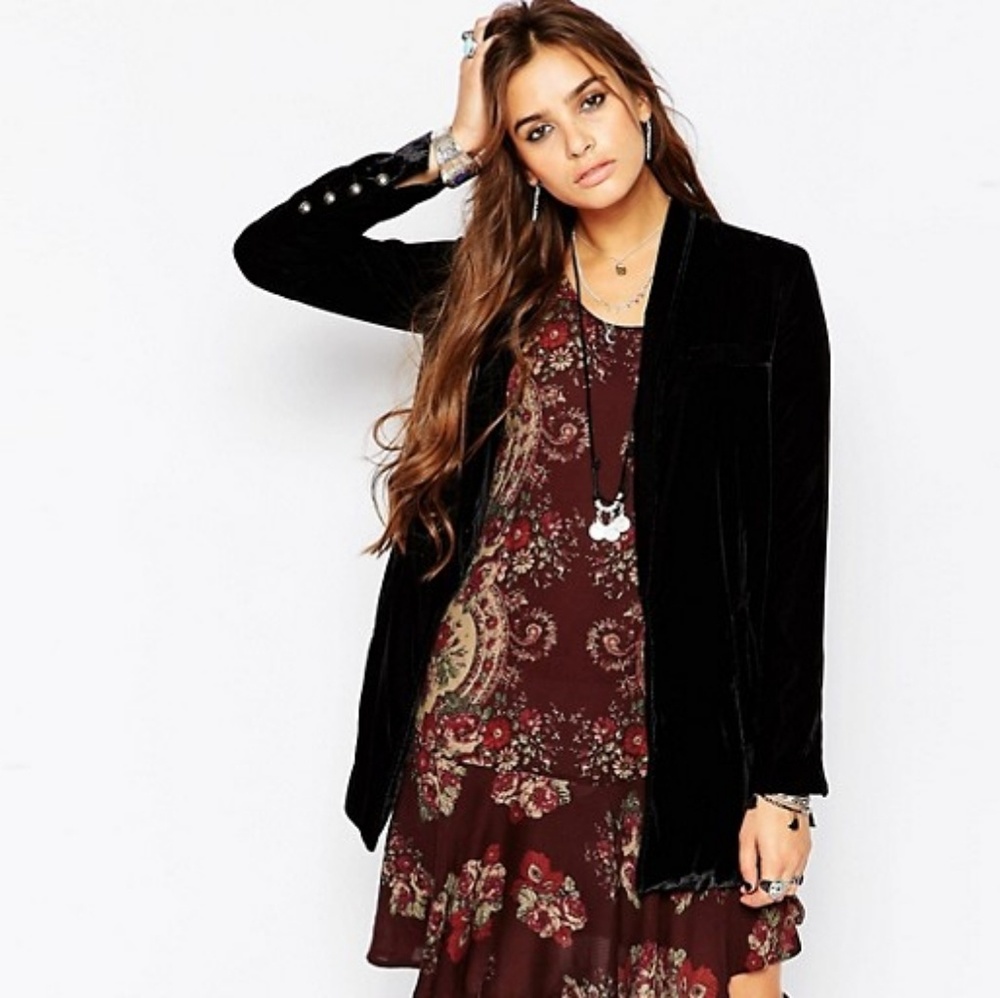 EUC Free People Yesterdays Muse slouchy velvet blazer